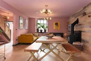 Old Chapel Llanfrynach - Llanhamlach