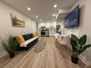 Modern 1BR - Heart of Queen West