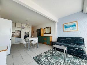Appartement T2 en rez-de-jardin face à la mer avec parking - FR-1-309-493