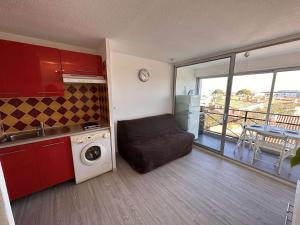 Studio cabine rénové 4 pers au Grau-du-Roi avec piscine et parking - FR-1-731-117