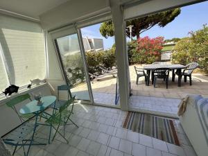 Appartement 3 pièces, terrasse privée, 6 personnes à Port Camargue - FR-1-731-120