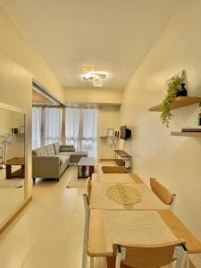 Minimalist Executive Studio at The Palladium