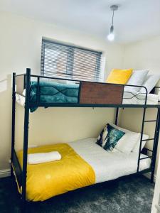 Spacious 3BR Home in Colchester, with Private Parking