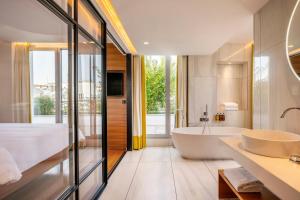 Hotels Renaissance Paris Republique Hotel & Spa : photos des chambres