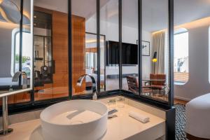 Hotels Renaissance Paris Republique Hotel & Spa : photos des chambres