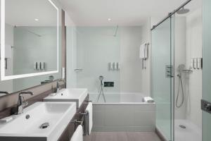 Hotels Courtyard by Marriott Paris Porte de Versailles : Suite Exécutive