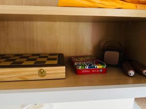 3 bedrooms and 2 bathrooms Charming Beachside House with King Bed