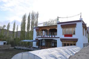 Nangsal manepa tukcha residency