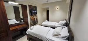 Model Grand Inn