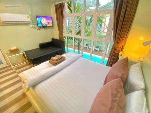 Hy-resort