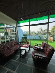 Ranaut Villa - Sikandra