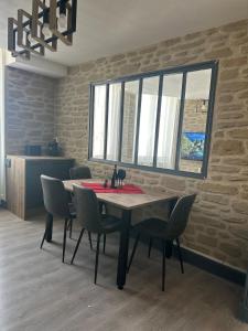 Appartements Tain centre -T3- wine themed apartment : photos des chambres