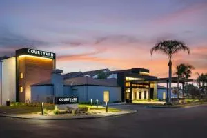 Courtyard by Marriott Fresno - 弗雷斯诺