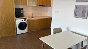 Carnelian Tower Hotel at ForestCity 4107 with WIFI