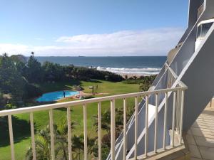 KYALANGA 52 - on the beachfront