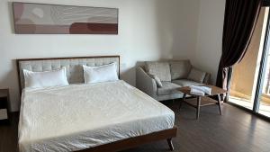 Carnelian Tower Hotel at ForestCity 4108 with WIFI