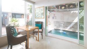 RedDoorz Hostel @ St. Paul Village LapuLapu