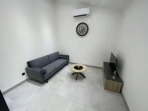 Maison à la campagne au bord de la ville - Thénac