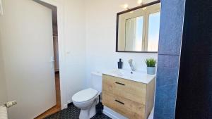 Appartements La Comete 4 Bedroom WiFi TV : photos des chambres