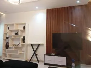 Almadies 2 - Appt 2 chambres moderne tout confort - Niadyorane