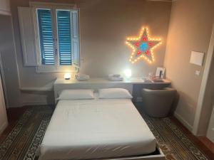 Triple Room with Private Bathroom room in La Naca Della Taranta B&B
