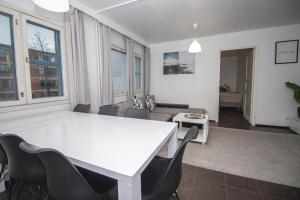 Cozy apartment near Metro Station