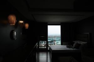 Metrocity Azure Beach Resort