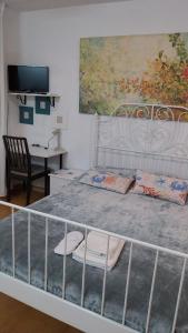 MIKISs SeaGate Studio Aprt.