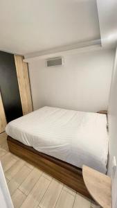 Appartements T2 moderne avec piscine, tennis et garage : photos des chambres