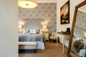 提特雷阿姆斯旅馆 - Chard Junction