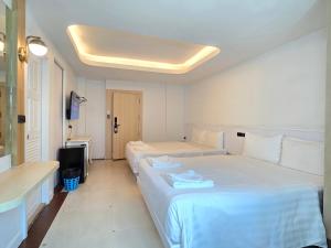 Sira Boutique, Patong