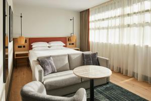 Deluxe Double Room room in Macdonald Manchester Hotel