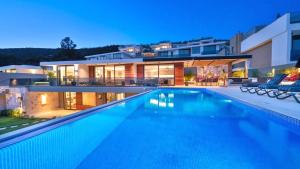 Kalkan 6 Bedroom Villa 5136