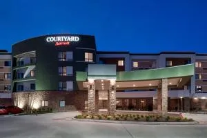 Courtyard by Marriott Houston North/Shenandoah - Woodloch