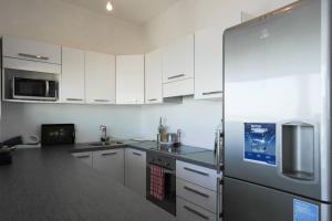 MEL 2 2BED seaview in Ghadira by Homely