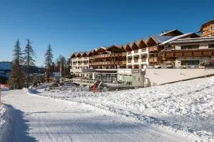 Hotel Sonnalp - Nova Ponente