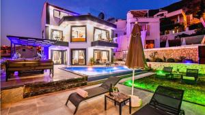 Kalkan 5 Bedroom Villa 7353