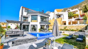 Kalkan 5 Bedroom Villa 7353
