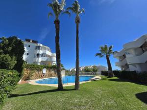 Espectaculares vistas al mar pisicna y jardin