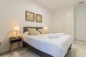 Allo Apartments San Lucas Centro 2 habitaciones Parking Piscina