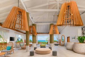 Le Mersenne Zanzibar, Autograph Collection