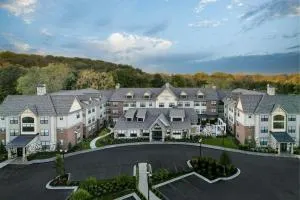 Residence Inn by Marriott Milwaukee Brookfield - Delafield