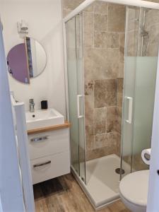 Gite a collonges la rouge avec spa