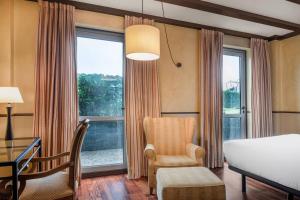 Deluxe Room Queen, Guest room, 1 Queen room in Hotel Palacio del Carmen Autograph Collection