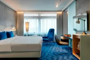 Renaissance Warsaw Airport Hotel - 简基