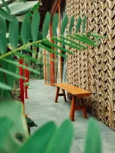 Nông Trại Thảnh Thơi - Ba Ðông