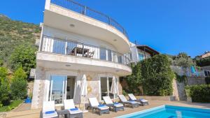 Kalkan 3 Bedroom Villa - 5 minutes drive to the center