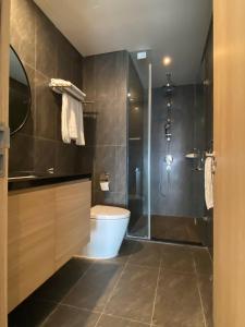 Sea View Sandy homestay Citadines Marina Ha Long