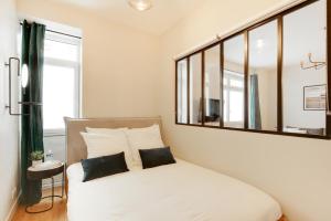 Explore Local Bakeries from a Boho Artist Loft