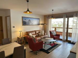 Apprt moderne 70m2, 3 chbr, 6 pers, sur les pistes, tout équipé, garage intérieur